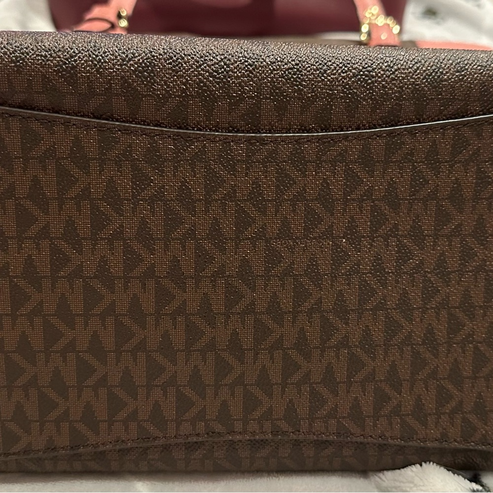 Authentic Michael Kors Purse/ Computer/ Tablet Bag - image 3